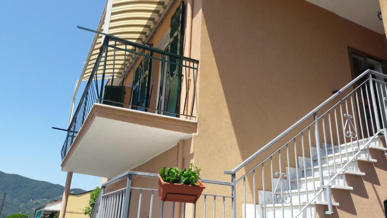 A & M House Apartment Moneglia Ngoại thất bức ảnh